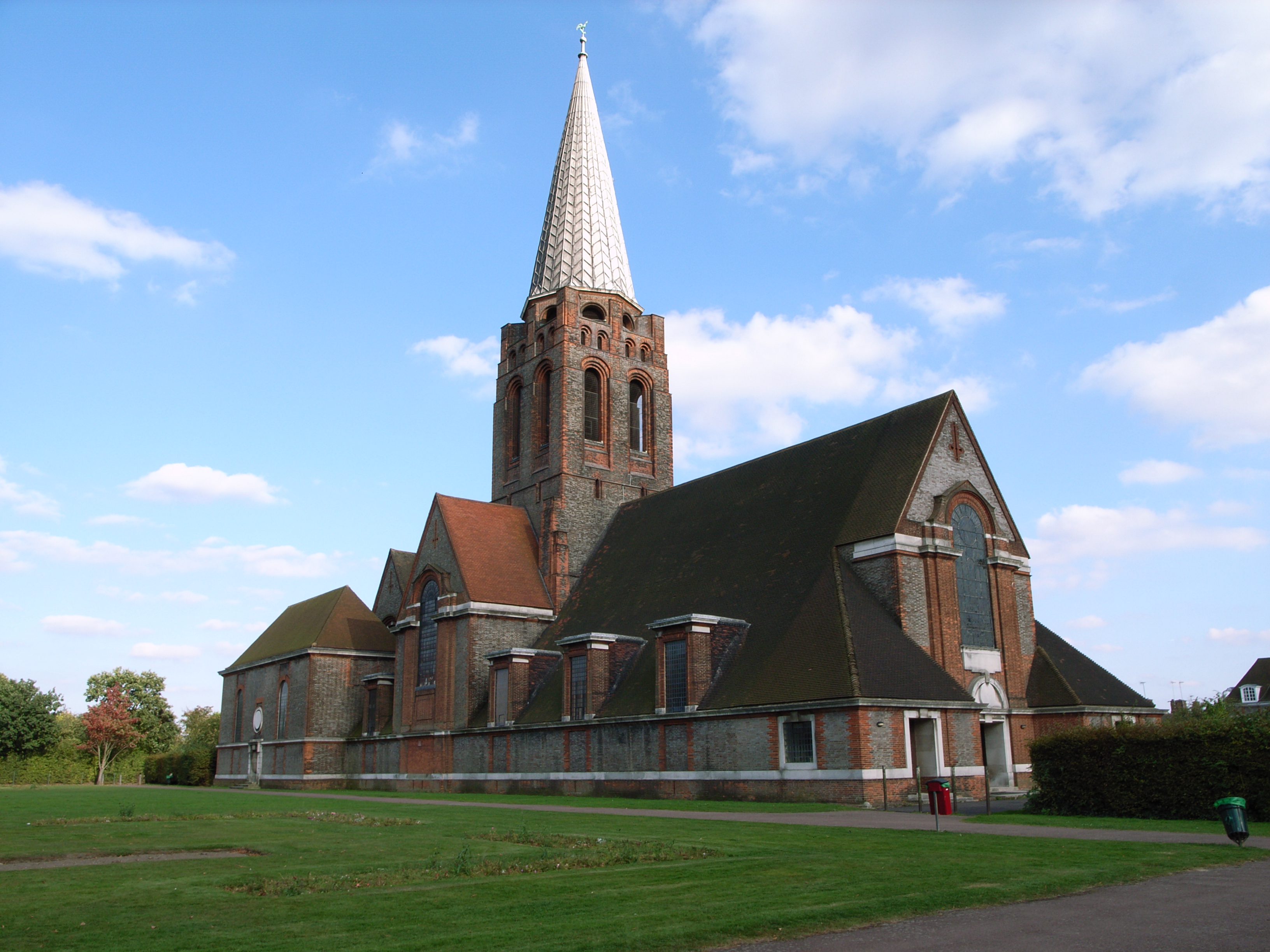 St Jude on the Hill, Hampstead Garden Suburb