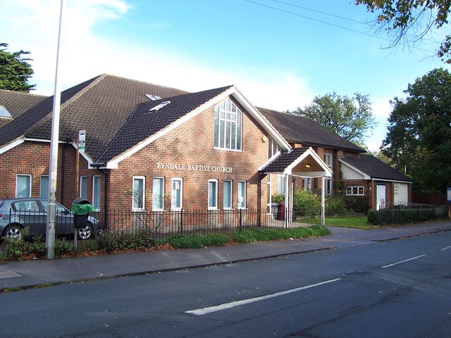Tyndale Baptist Church, Reading