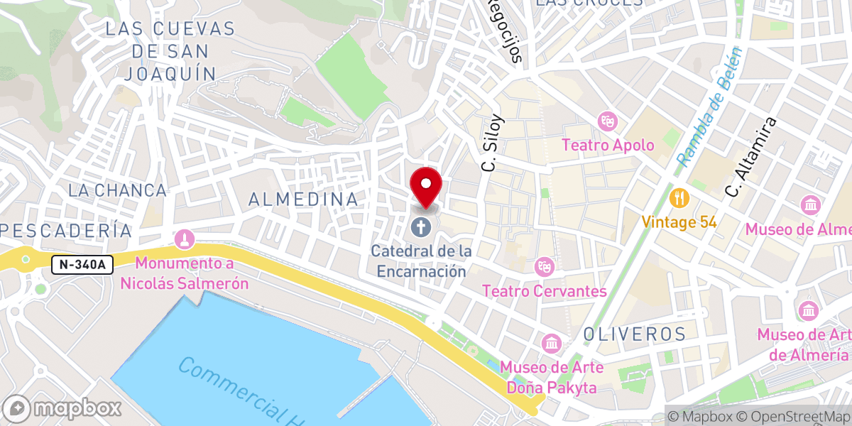 Map showing location of Fachada principal de la Catedral
