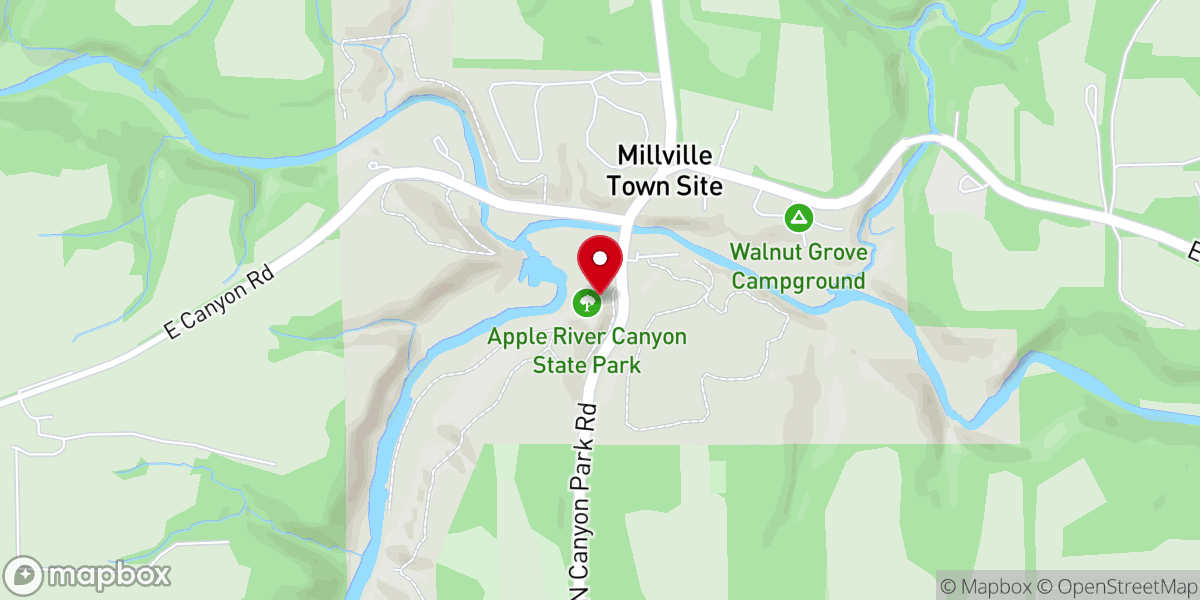 Map showing location of Apple River Canyon State Park